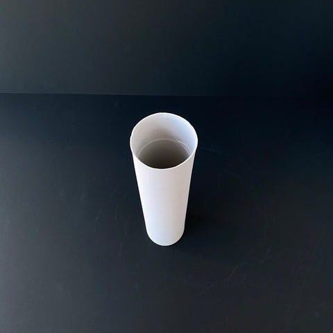 1220℃ Long Porcelain Vase (White)