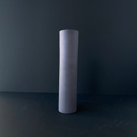 1220℃ Long Porcelain Vase (Black)