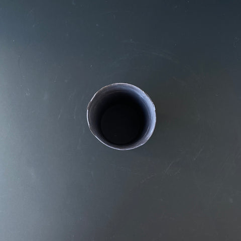 1220℃ Wide Porcelain Vase (Black)