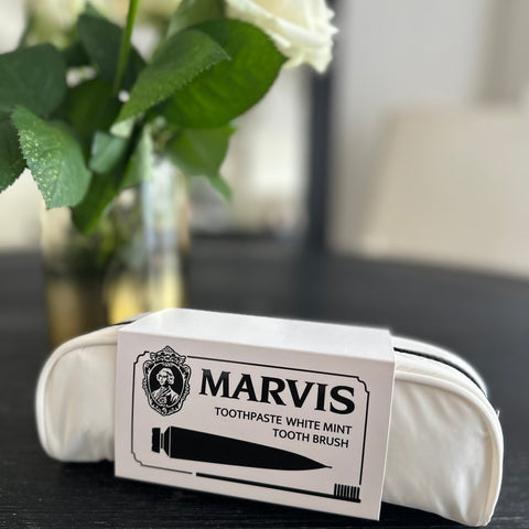 イン・アンド・アウト|IN AND OUT