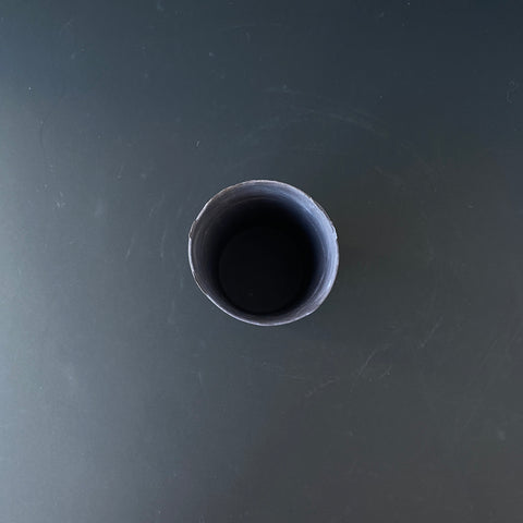1220℃ Wide Porcelain Vase (Black)
